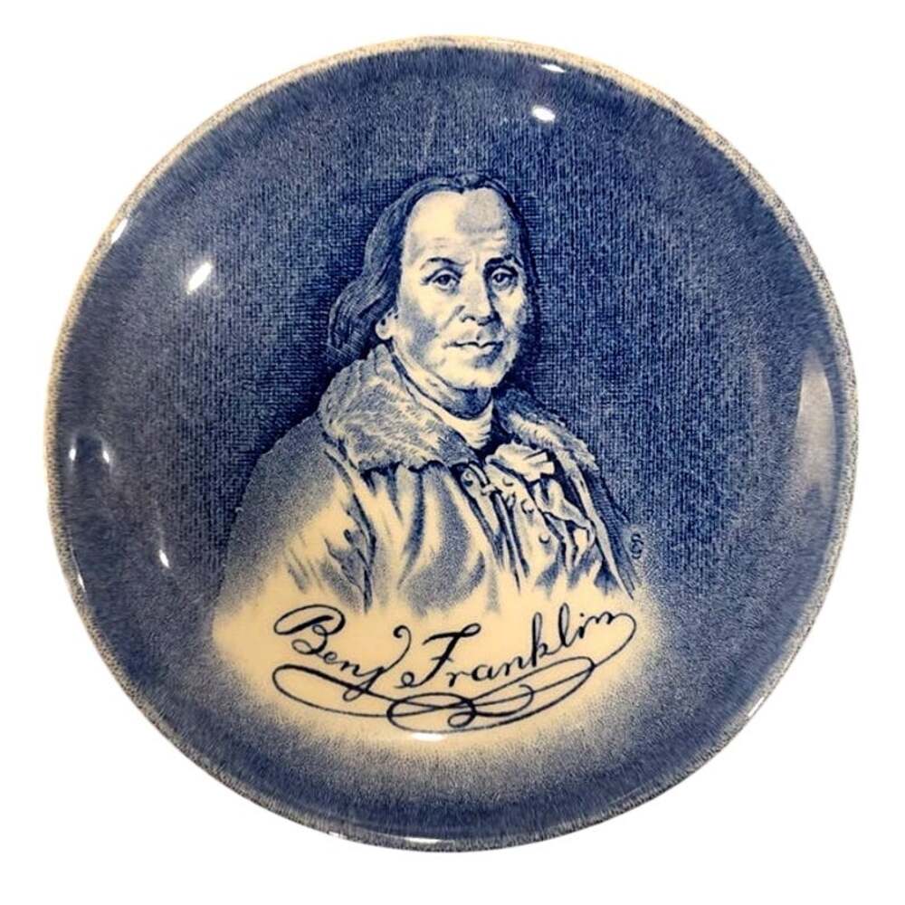 Vintage Enoch Wedgwood Tunstall Glazed Ceramic Coaster Dish Plate 4 1/8 inches